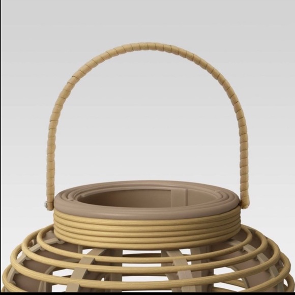 SOLD OUT 18" Rattan Flameless Candle Outdoor Lantern Beige Light Lamp Threshold - Picture 2 of 6
